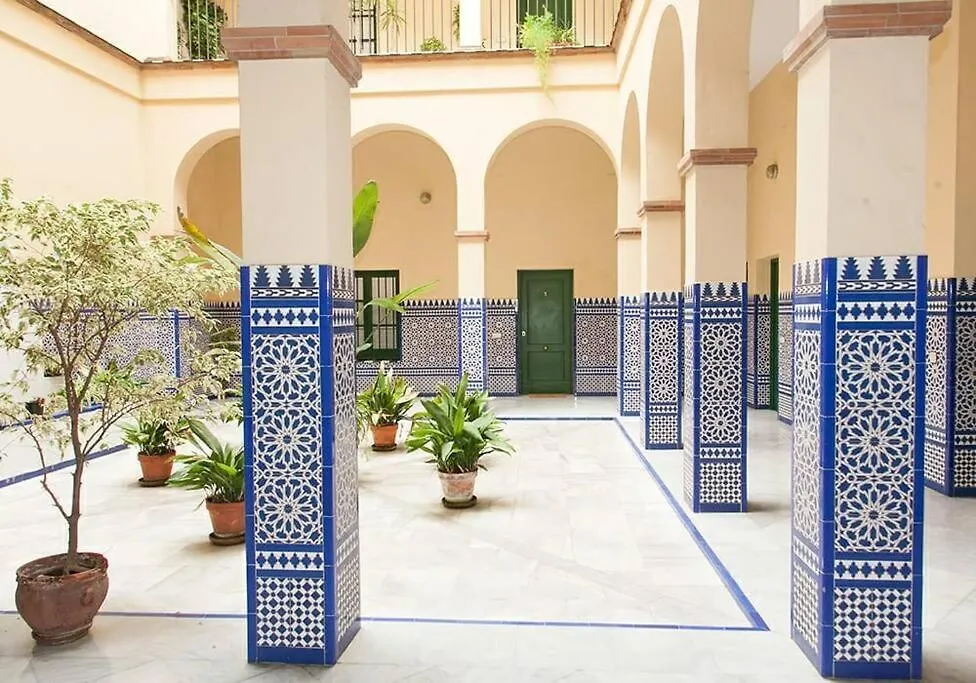 Idyllic & Loveliest Apt With Patio.Private Parking Seville Spain