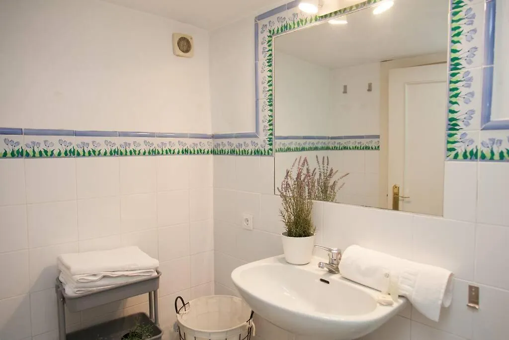 Idyllic & Loveliest Apt With Patio.Private Parking Seville