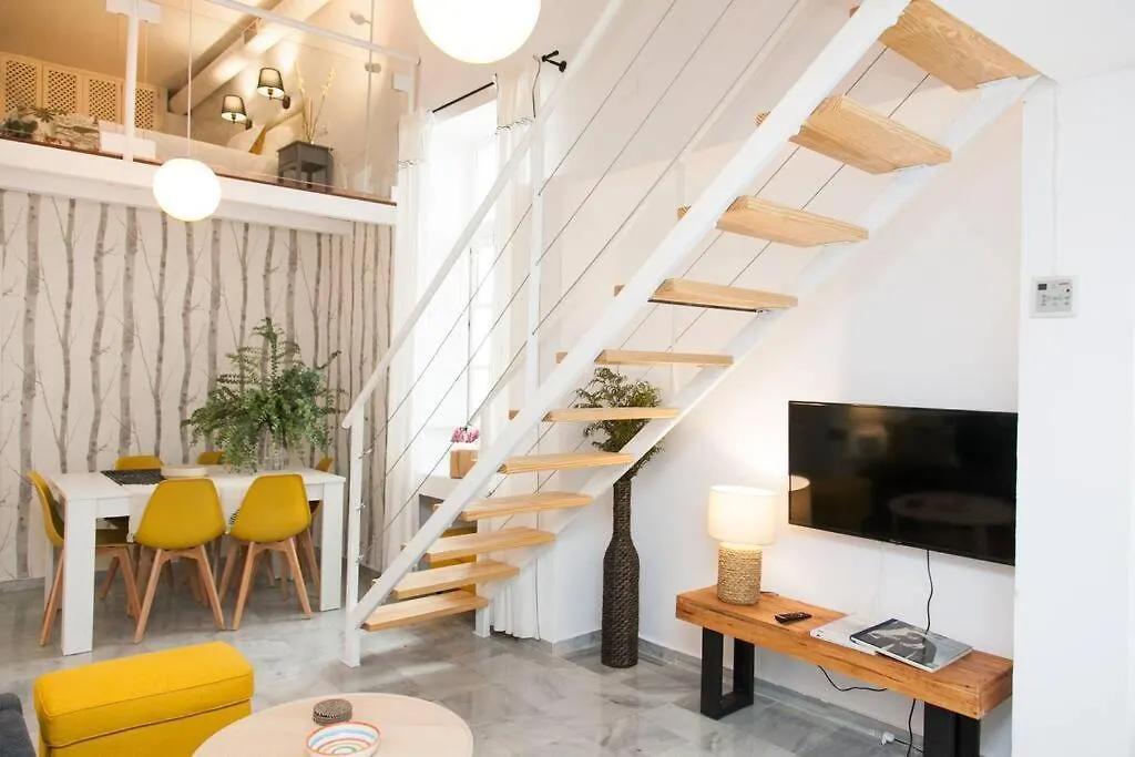 Apartment Idyllic & Loveliest Apt With Patio.Private Parking Seville Spain