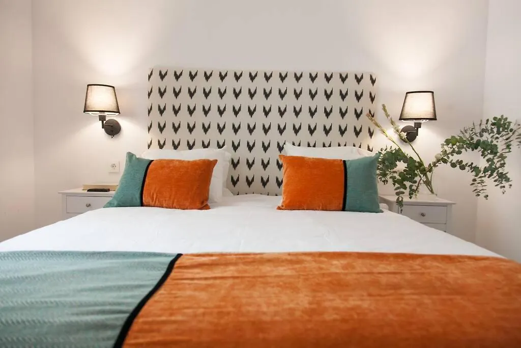Idyllic & Loveliest Apt With Patio.Private Parking Seville Spain