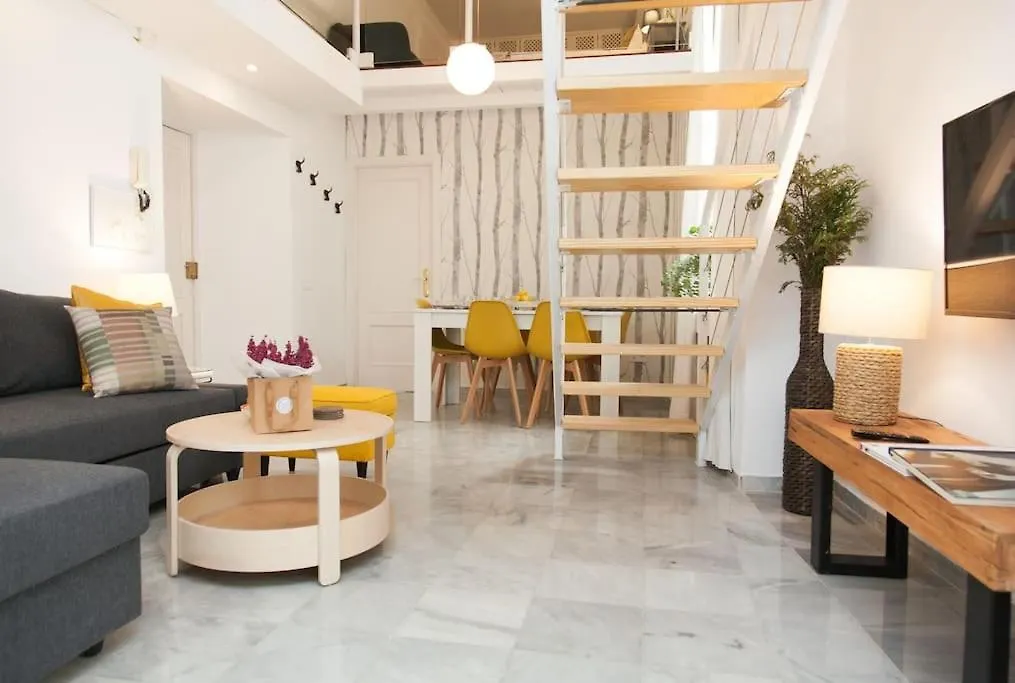 Apartment Idyllic & Loveliest Apt With Patio.Private Parking Seville