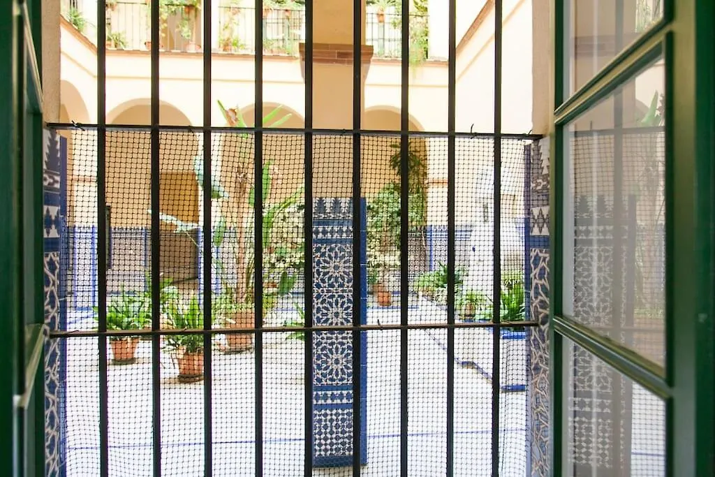 Idyllic & Loveliest Apt With Patio.Private Parking Seville