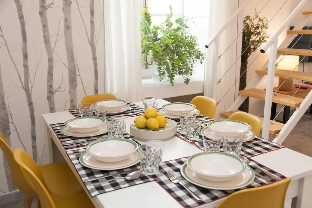 Apartment Idyllic & Loveliest Apt With Patio.Private Parking Seville