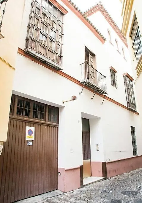 Idyllic & Loveliest Apt With Patio.Private Parking Seville